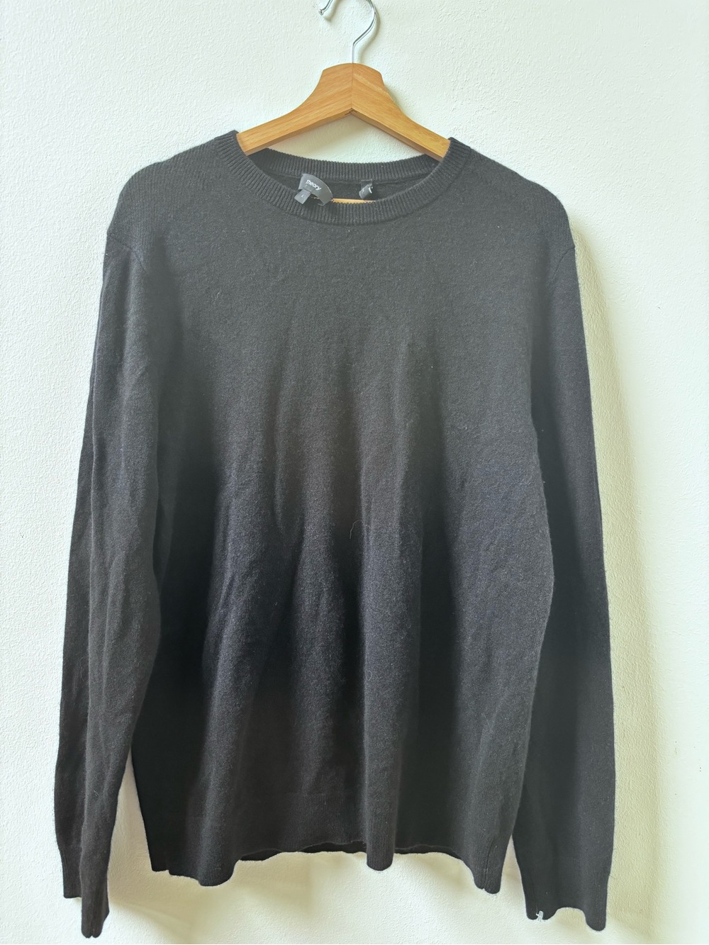 Theory Men's Black Crewneck Sweater